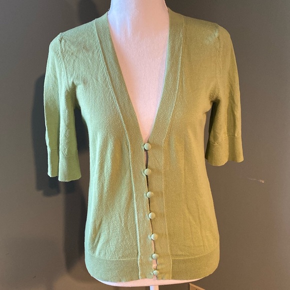 Gap fall sweater. Size medium. - Picture 1 of 6